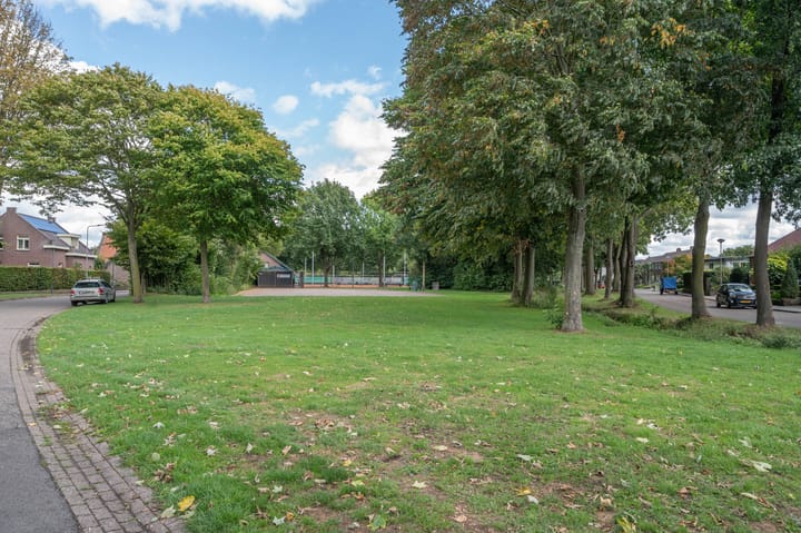 Photo 51 of Pannesheuvel 17