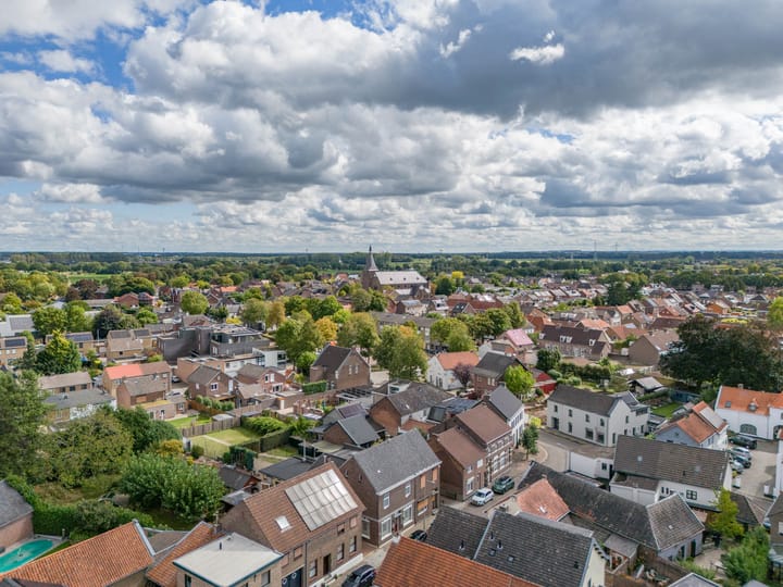 Photo 57 of Pannesheuvel 17