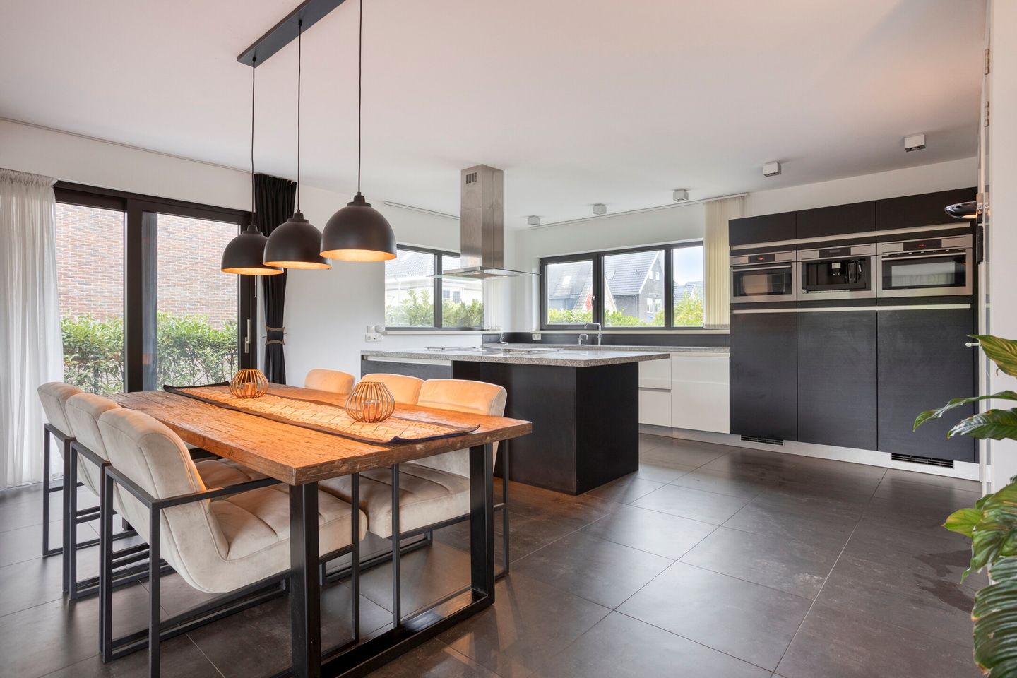 Photo 14 of Gigantenstraat 8