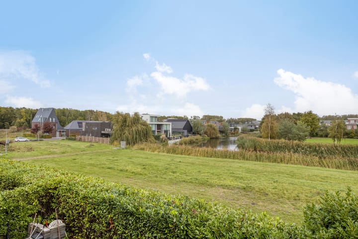 Photo 36 of Gigantenstraat 8