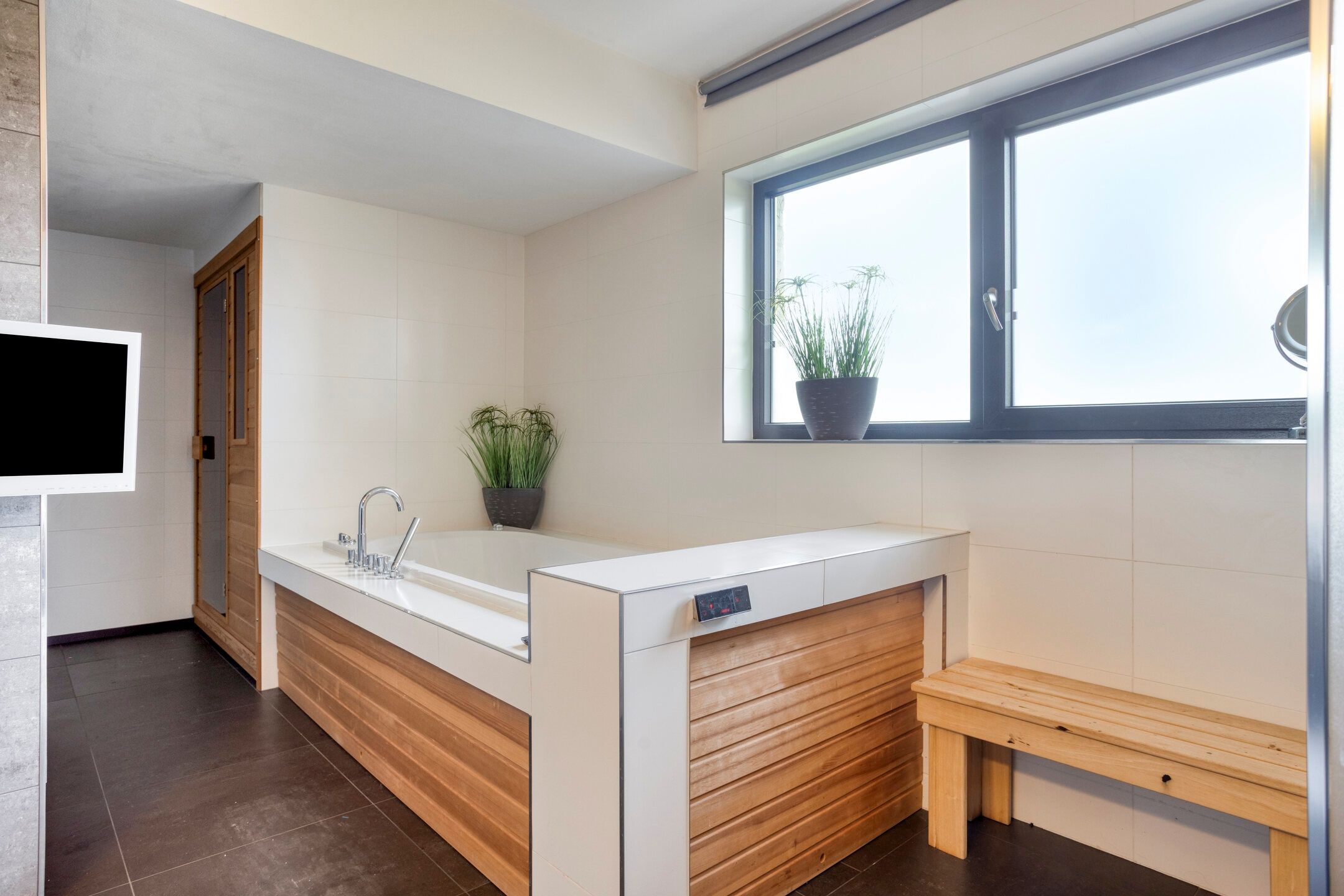 Photo 39 of Gigantenstraat 8