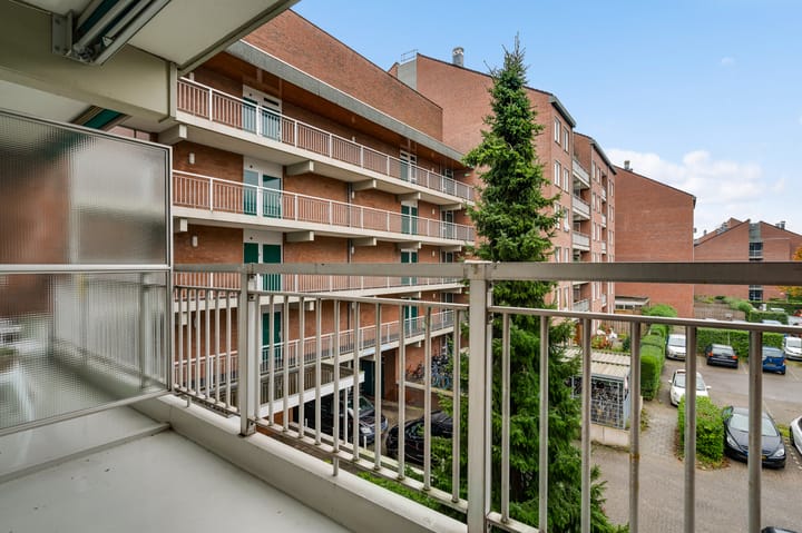 Photo 4 of Sauterneslaan 5-C