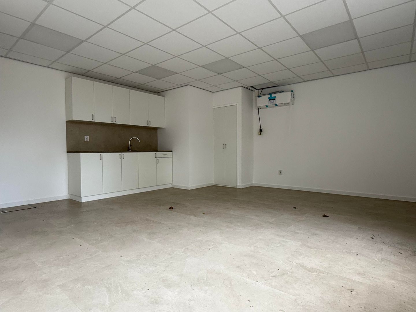 View photo 4 of Ferry Ploegerstraat 18