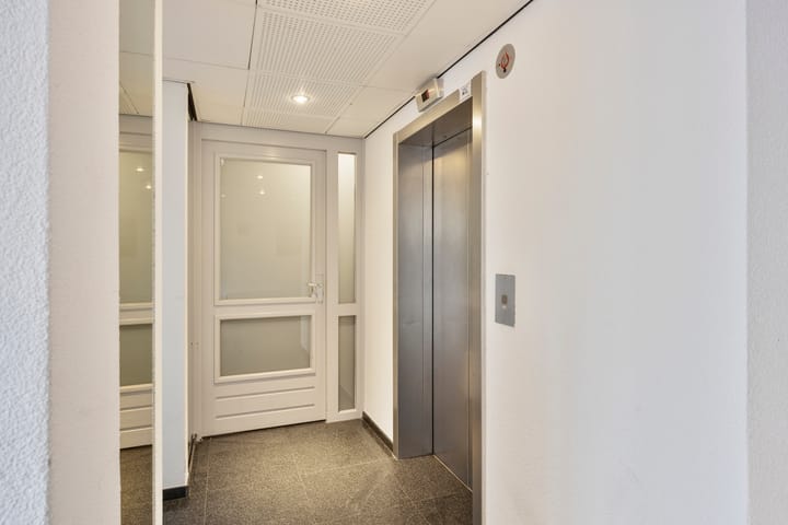 Foto 11 van Pontonniersweg 136