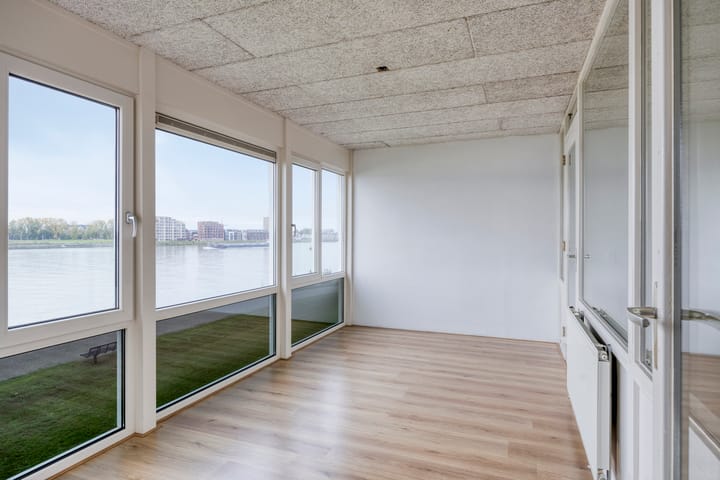 Foto 28 van Pontonniersweg 136