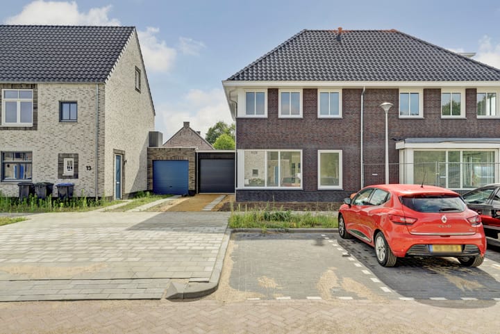 Photo 2 of Everzwijnstraat 15