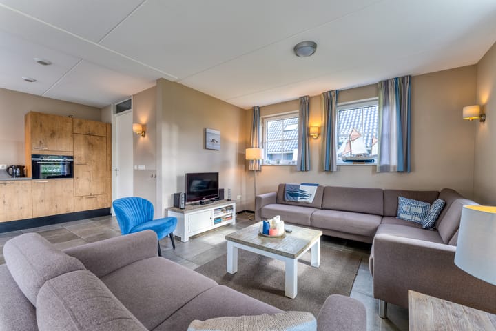 Photo 2 of Baanstpoldersedijk 4-219