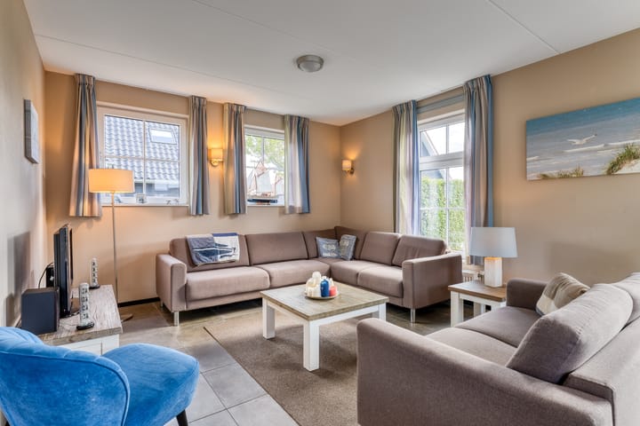 Photo 9 of Baanstpoldersedijk 4-219