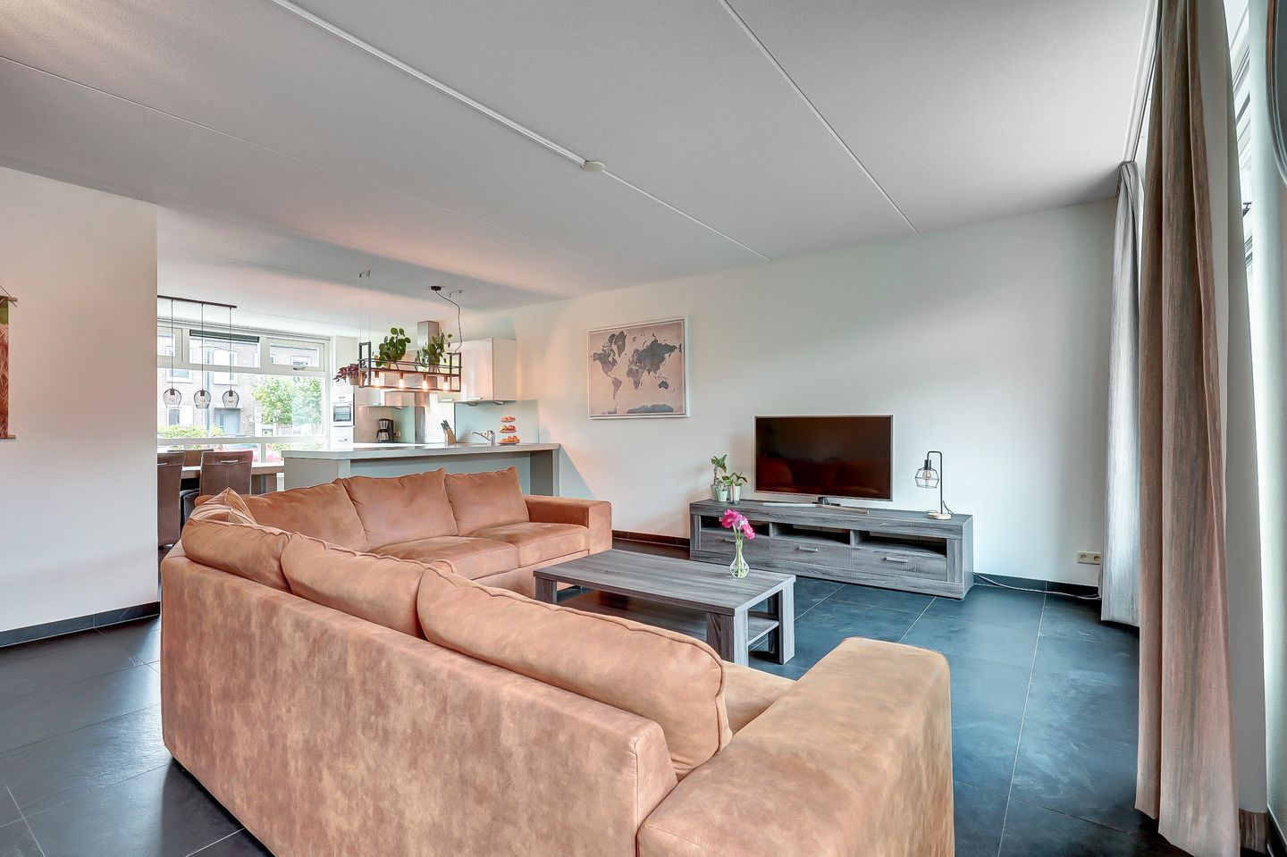 Foto 5 van Weversgilde 7