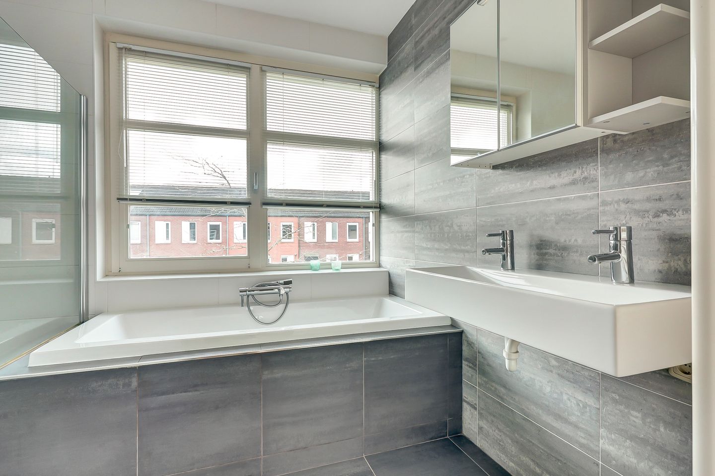 Foto 25 van Weversgilde 7