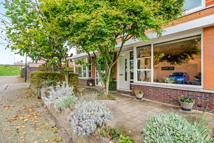 Foto 25 van Zoete Ermgaard 3