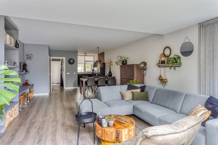 Photo 17 of Stiegert 70