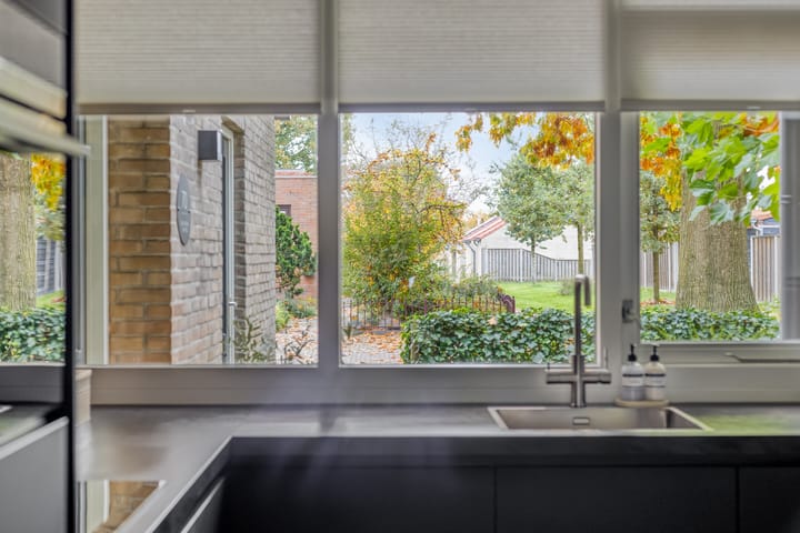 Photo 22 of Stiegert 70