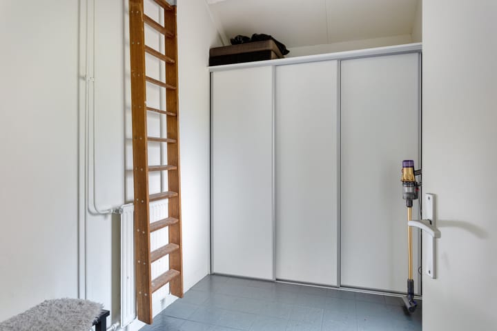 Photo 25 of Stiegert 70