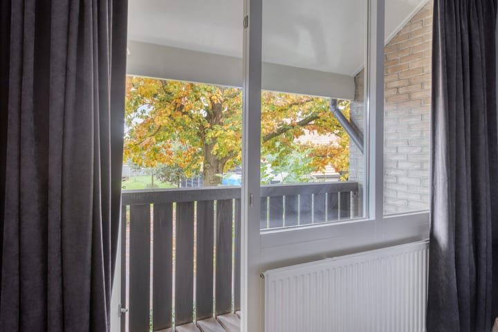 Photo 33 of Stiegert 70