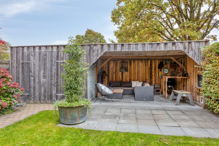 Photo 43 of Stiegert 70