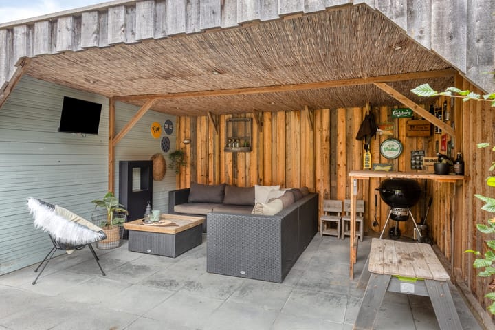 Photo 44 of Stiegert 70