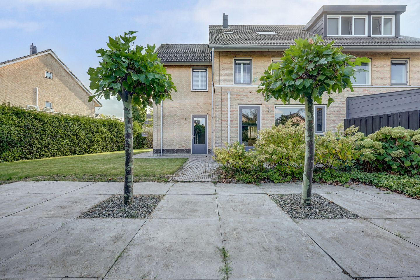 Foto 5 van Cipreshout 12