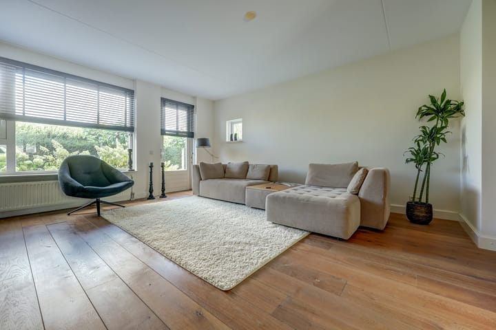 Foto 9 van Cipreshout 12