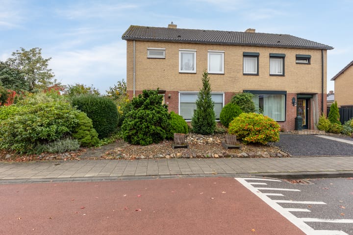 Foto 2 van Ruys de Beerenbroucklaan 82