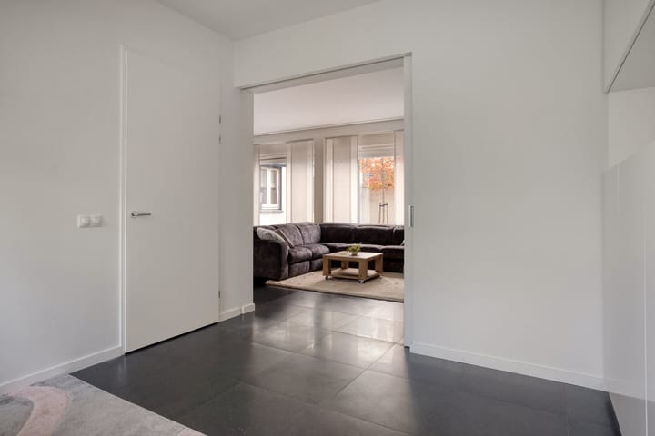 Photo 14 of Voerendaalstraat 4