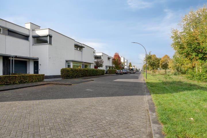 Photo 44 of Voerendaalstraat 4