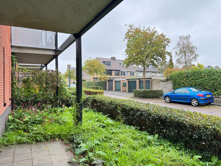 Photo 5 of Raadhuislaan 80-A01