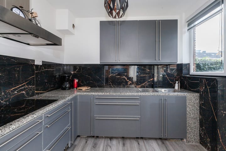 Foto 13 van Van Riebeekstraat 2