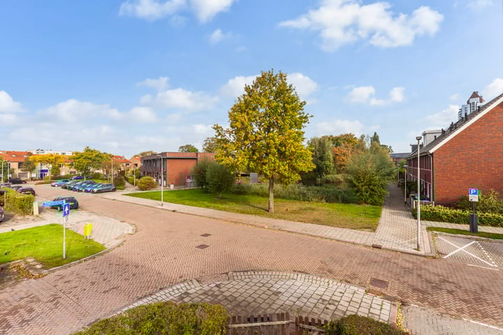 Foto 25 van Van Riebeekstraat 2