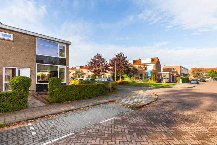 Foto 29 van Van Riebeekstraat 2