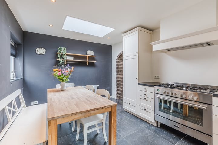 Photo 10 of Smisserstraat 54