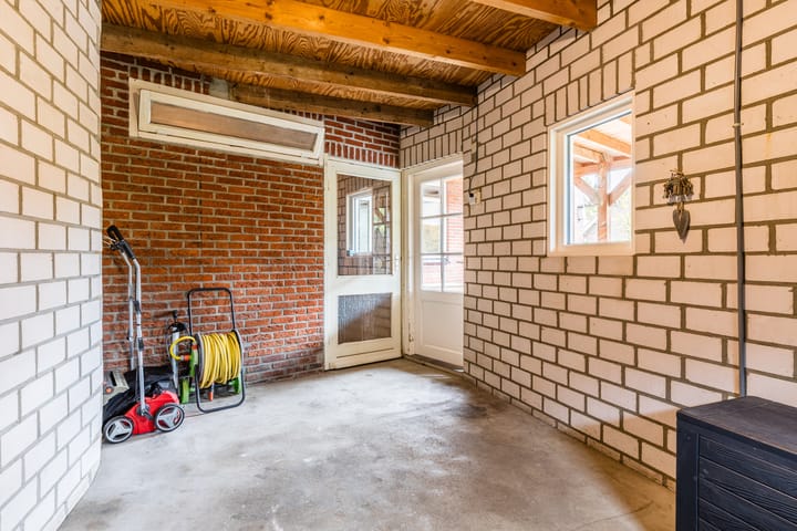 Photo 34 of Smisserstraat 54