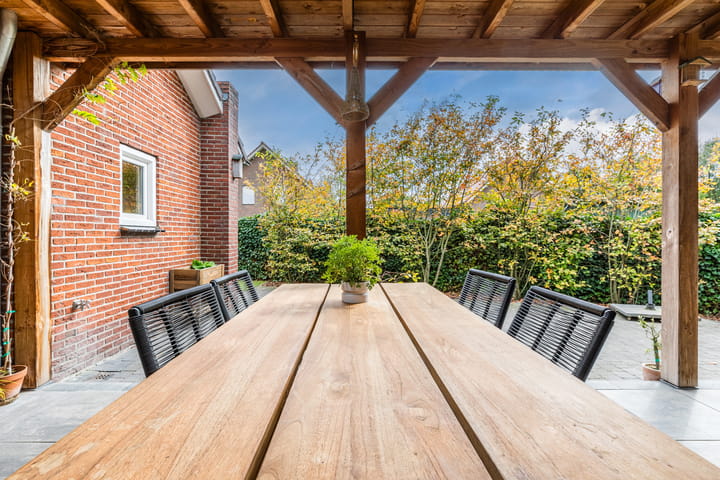 Photo 36 of Smisserstraat 54