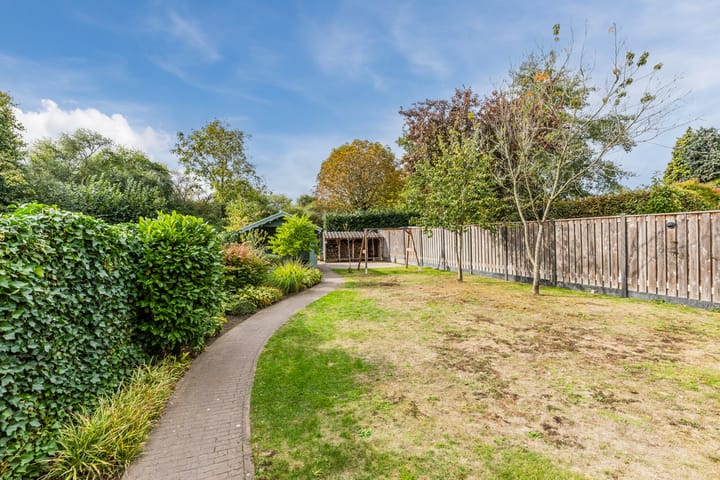 Photo 40 of Smisserstraat 54