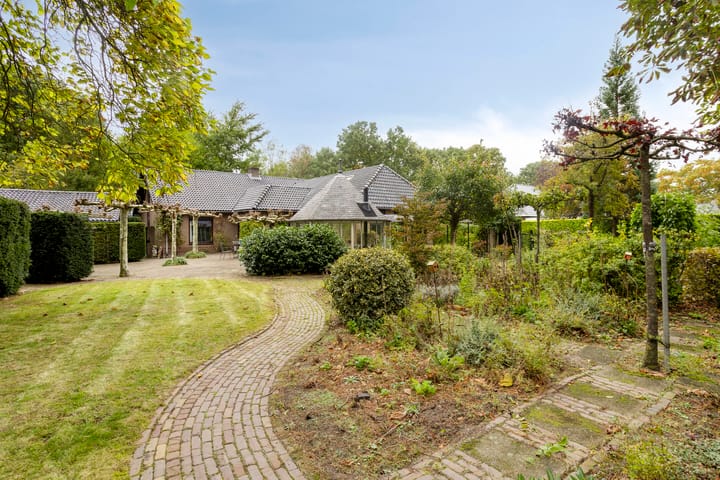 Foto 39 van Dennenweg 5