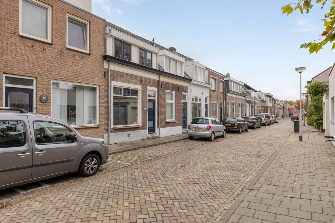 Foto 31 van Hoogvensestraat 88