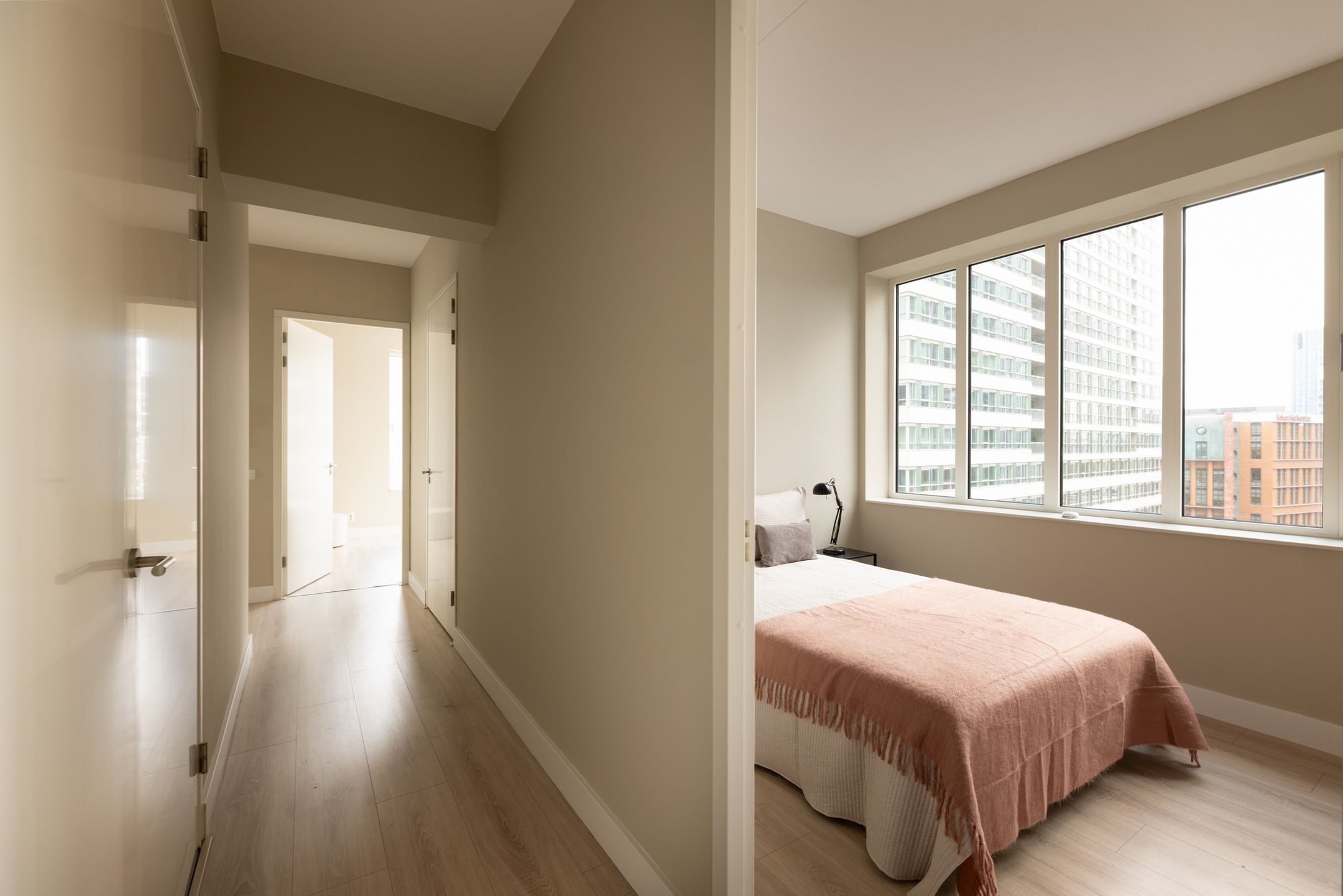 Photo 27 of Gustav Mahlerlaan 539-A