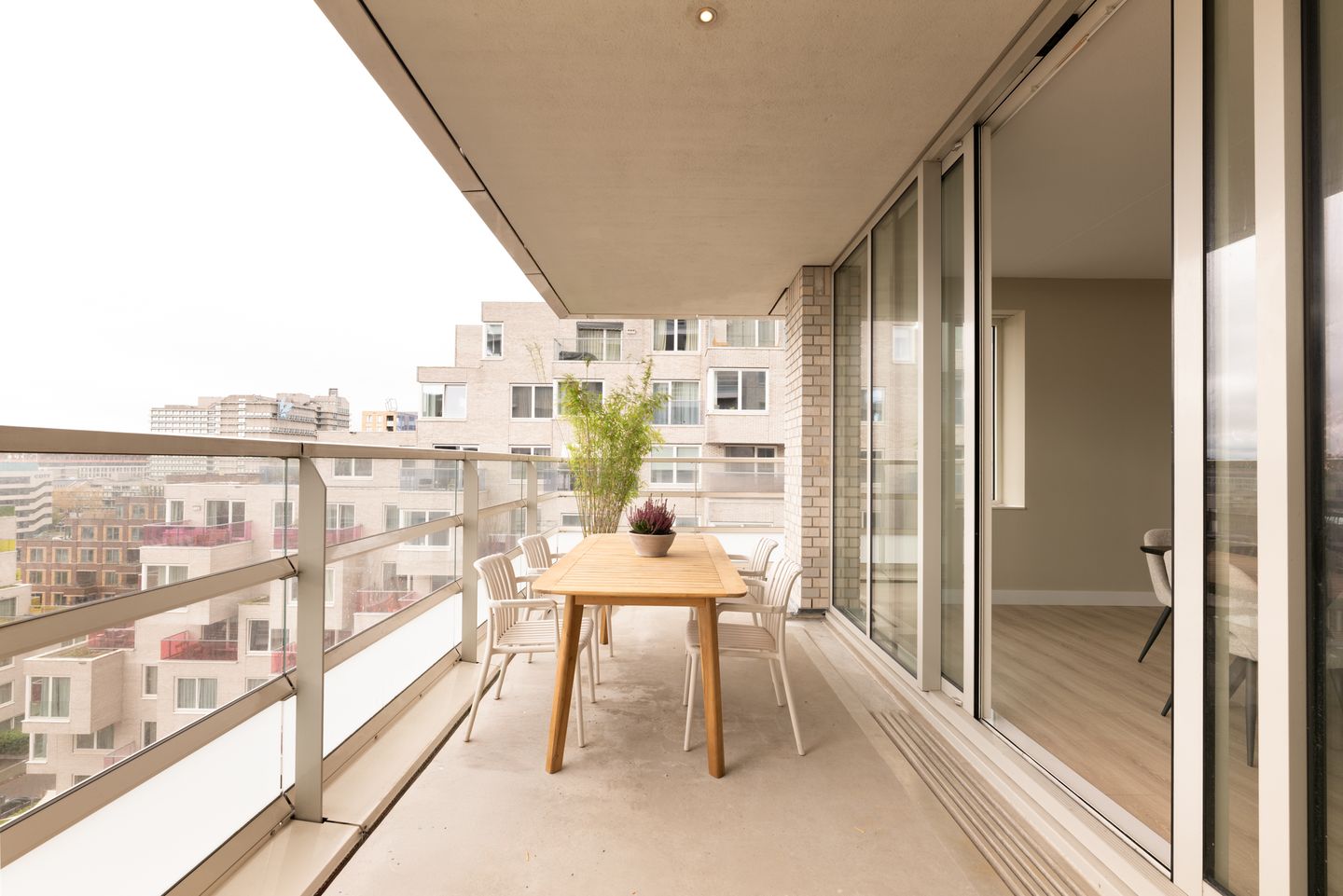 Photo 20 of Gustav Mahlerlaan 539-A