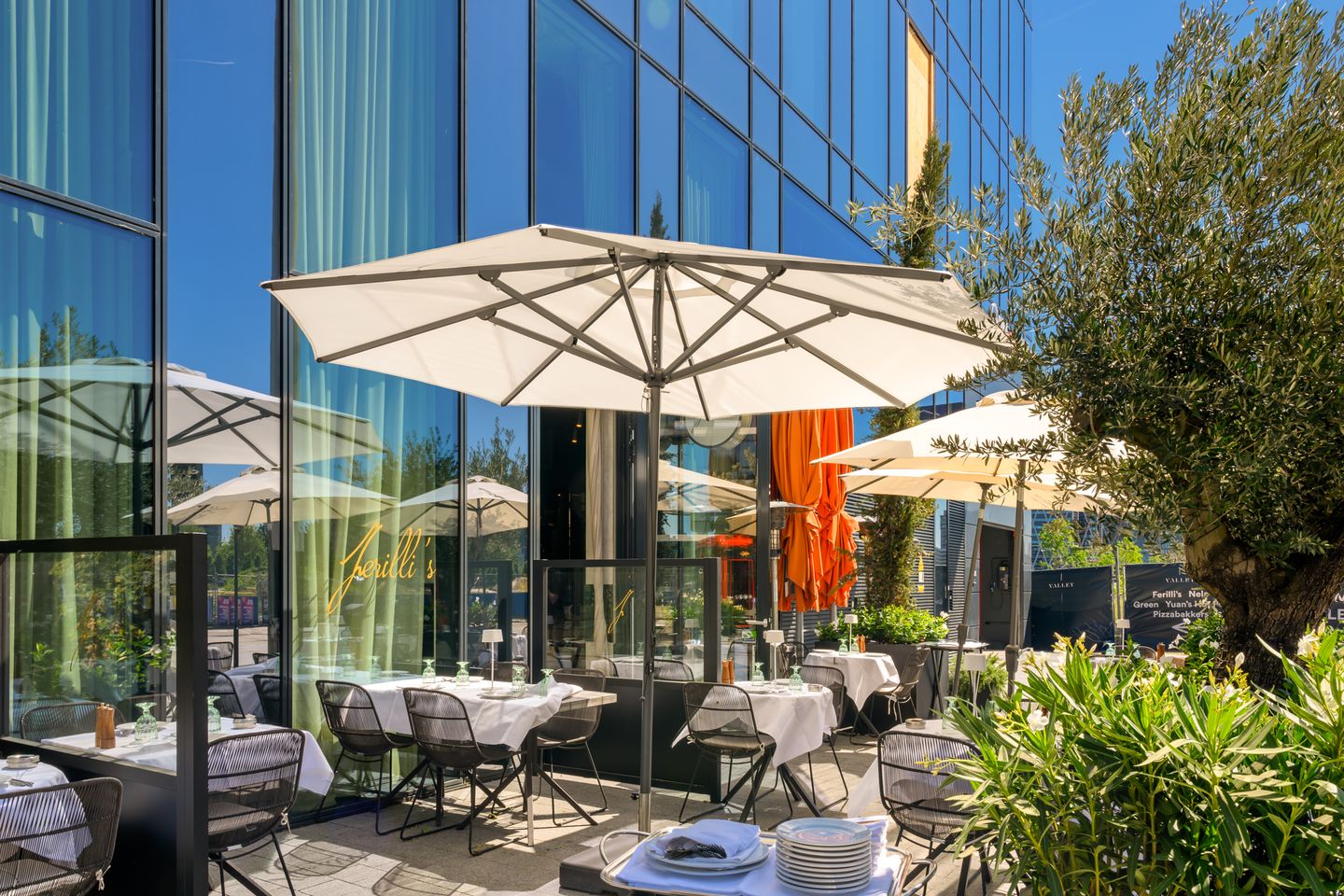 Photo 35 of Gustav Mahlerlaan 539-A