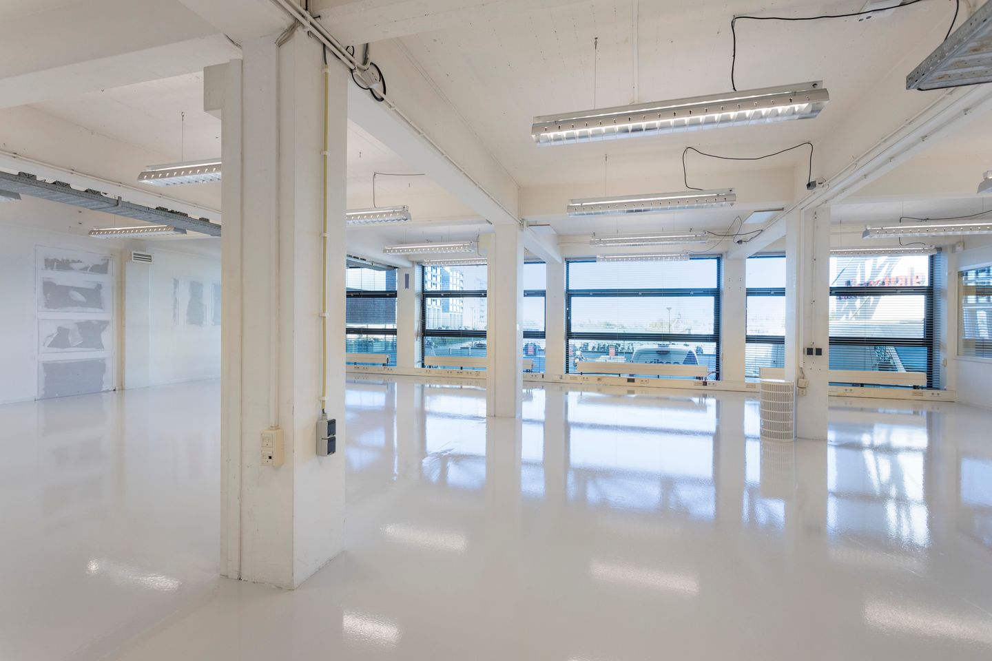 Bekijk foto 4 van Lloydstraat 21-B