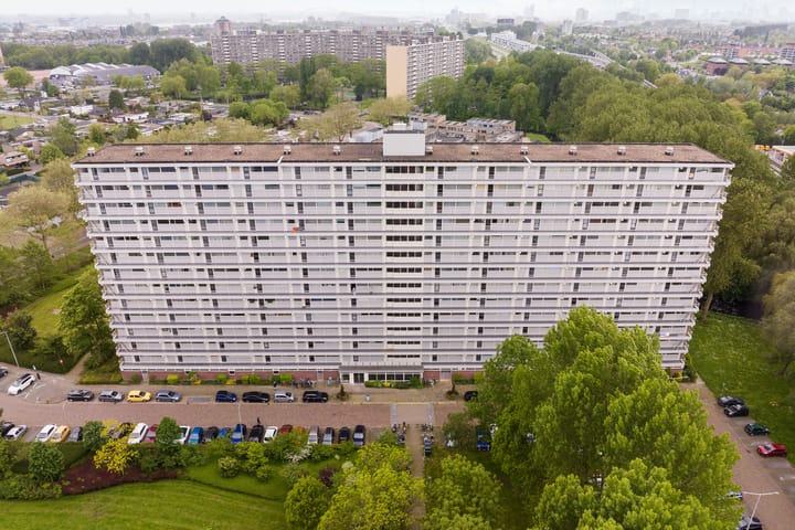 Photo 4 of Herman Gorterplaats 303