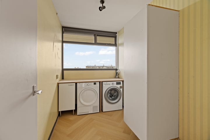 Foto 28 van Herman Gorterplaats 303