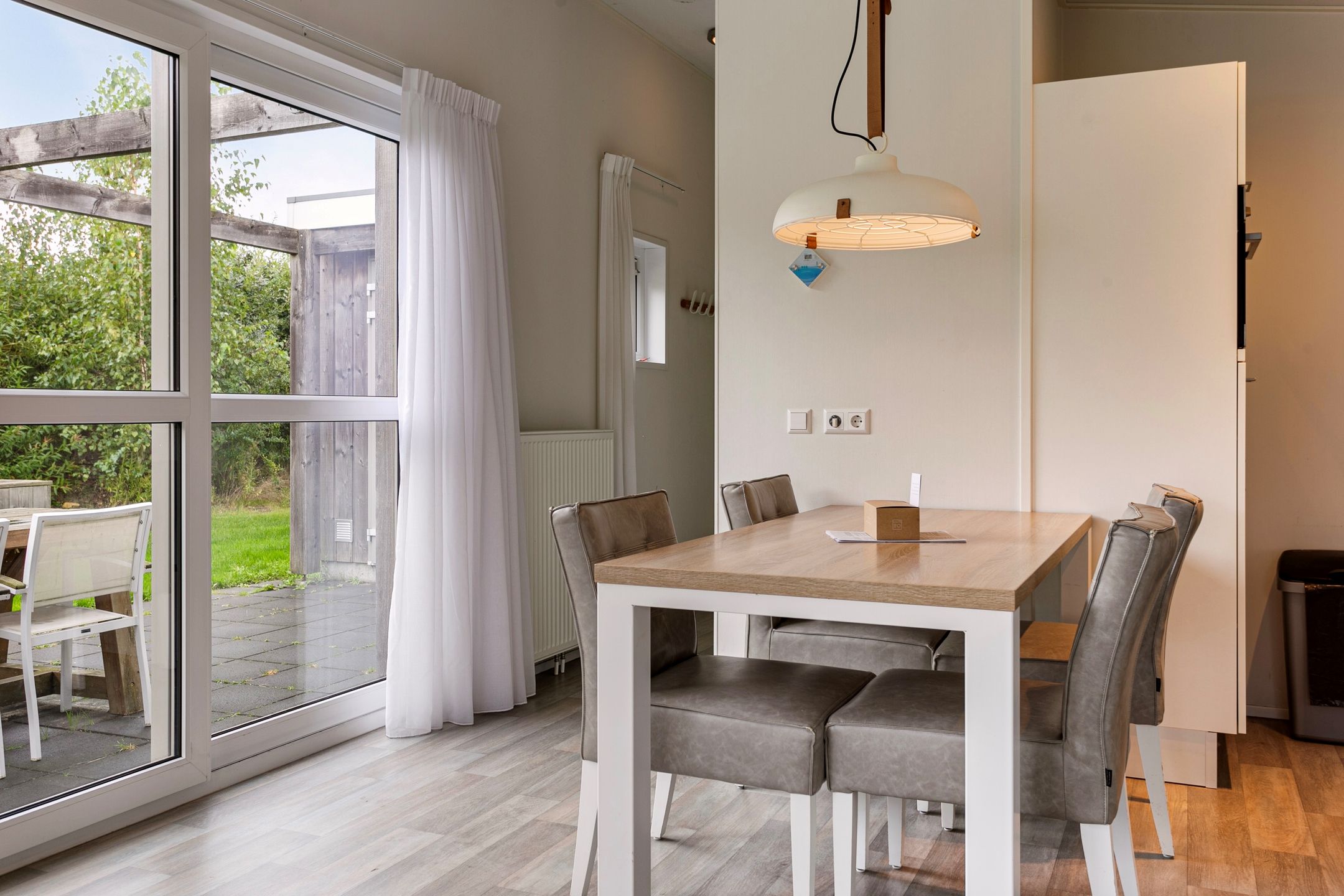 Foto 12 van Zeedijk 24-195