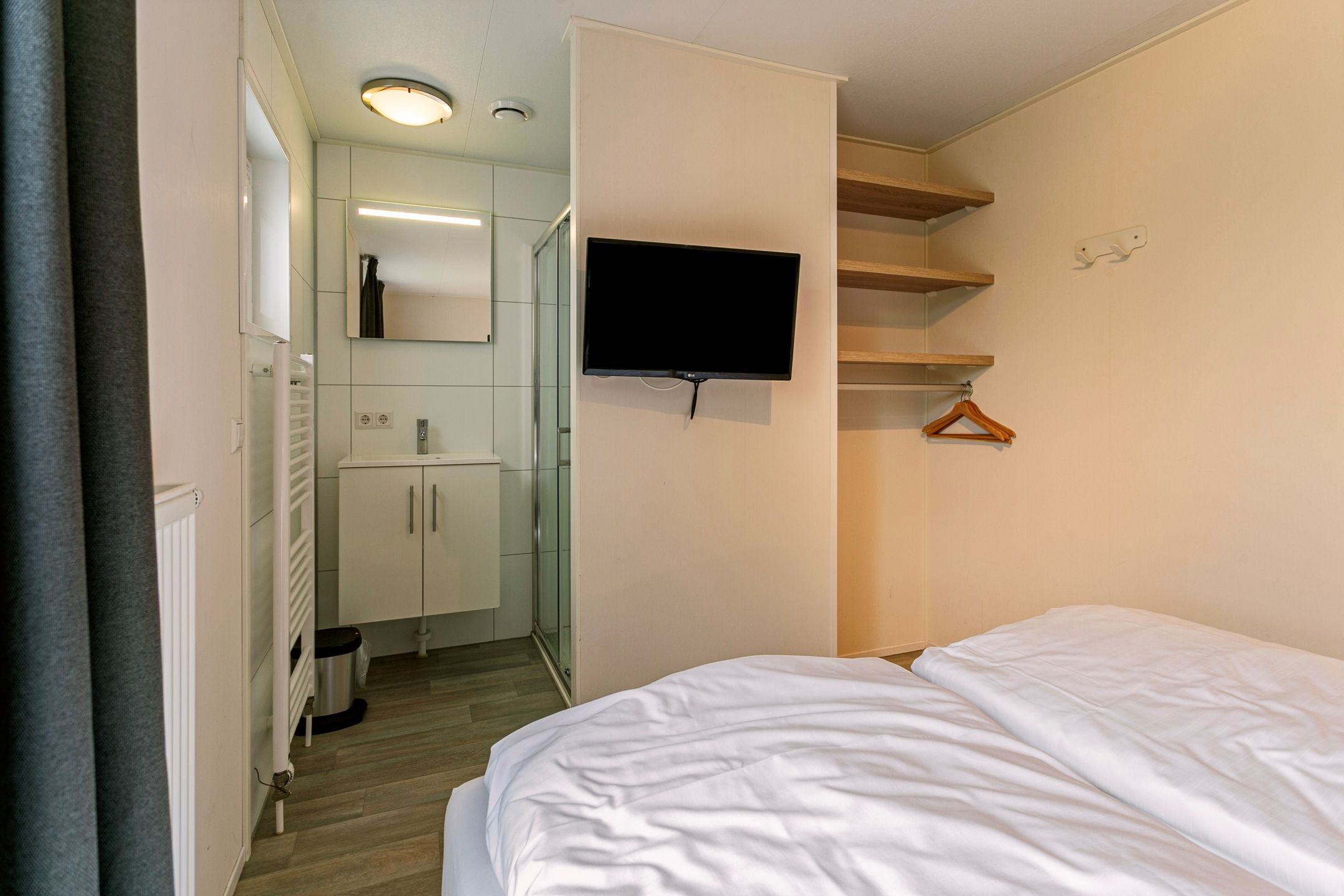 Foto 15 van Zeedijk 24-195