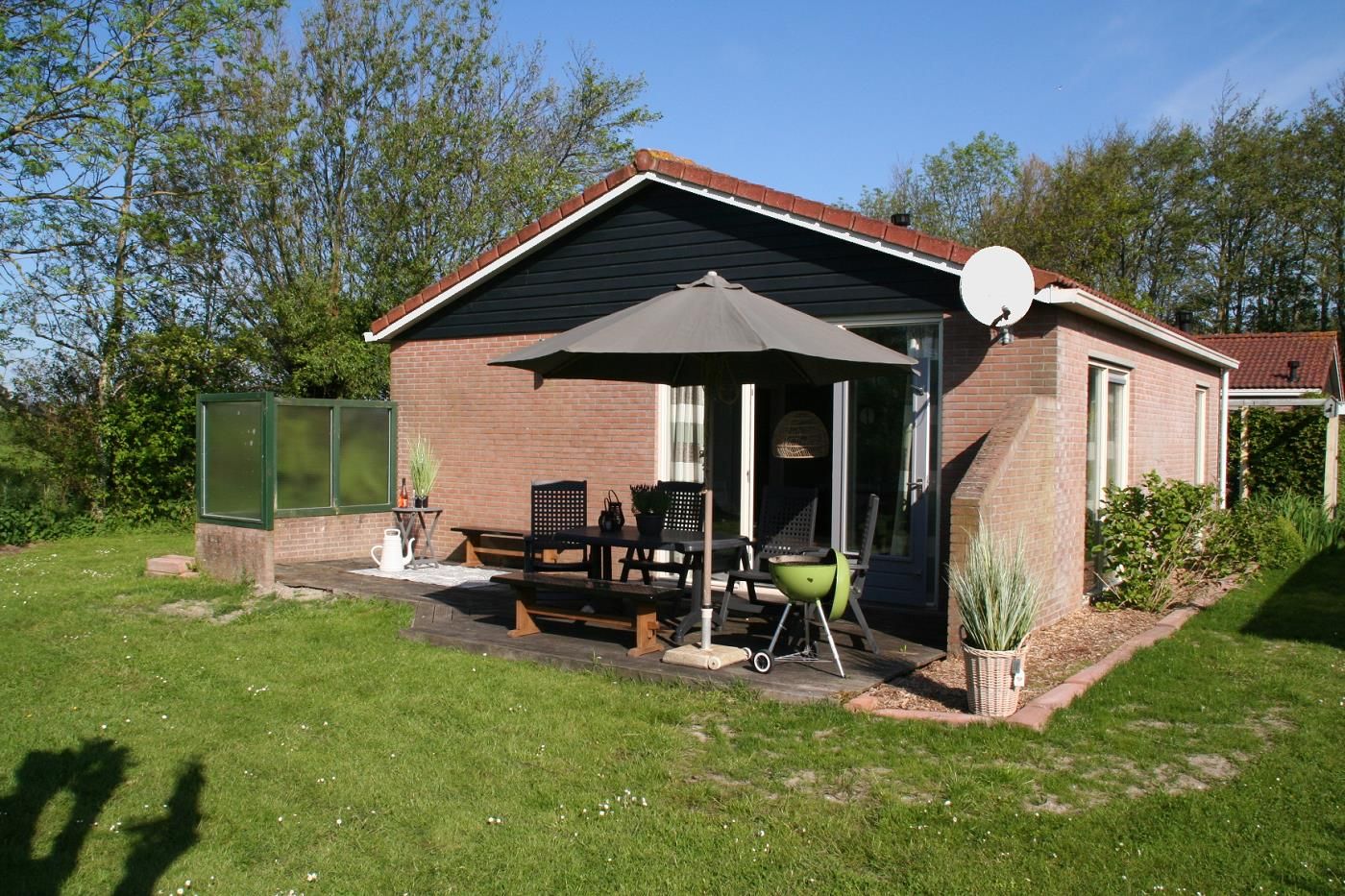 3-bedroom freehold villa in Warmenhuizen — photo 1 of 5