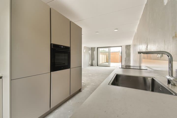 Photo 2 of Wielewaalstraat 15