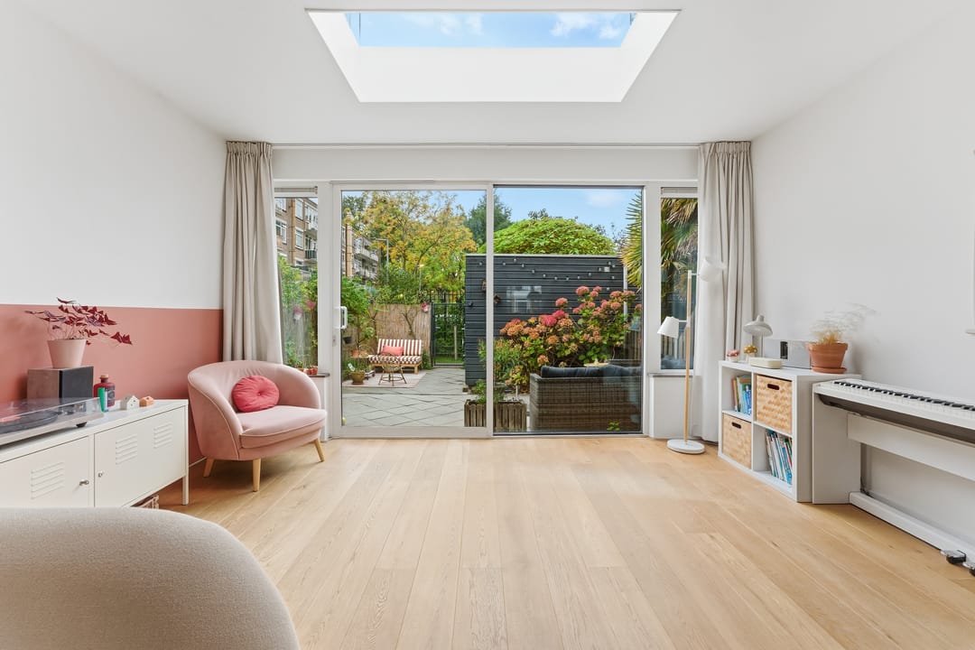 Foto 8 van Moltzerstraat 47