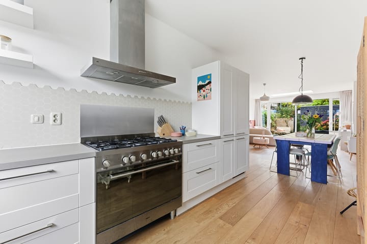 Foto 14 van Moltzerstraat 47