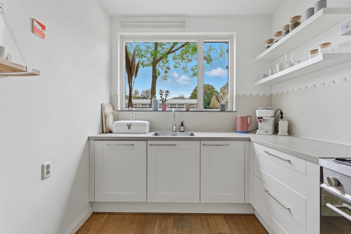 Foto 16 van Moltzerstraat 47