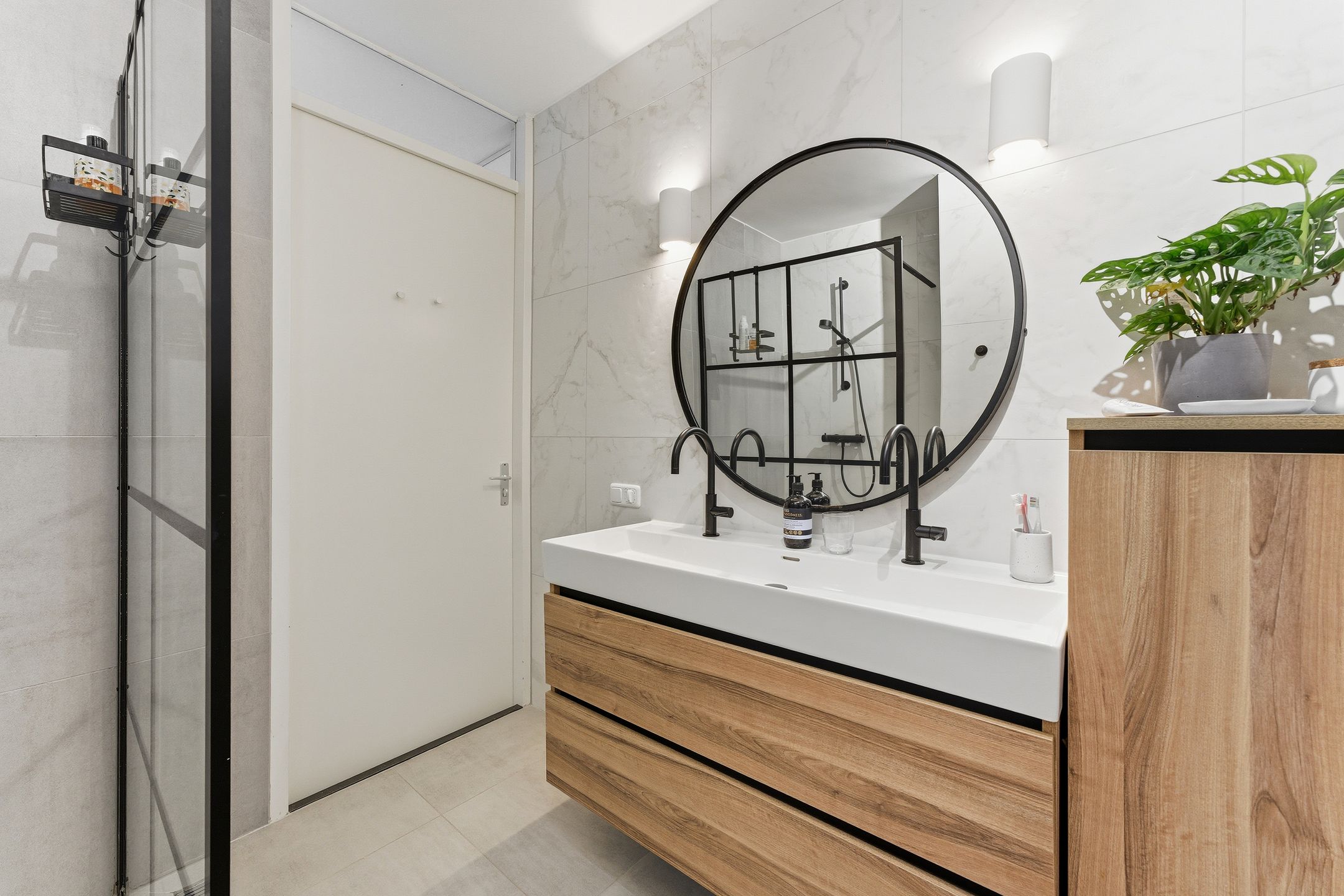 Foto 30 van Moltzerstraat 47